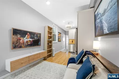 403 Monroe St #3L, Hoboken, NJ 07030