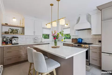 412 Fenlon Blvd, Clifton, NJ 07014