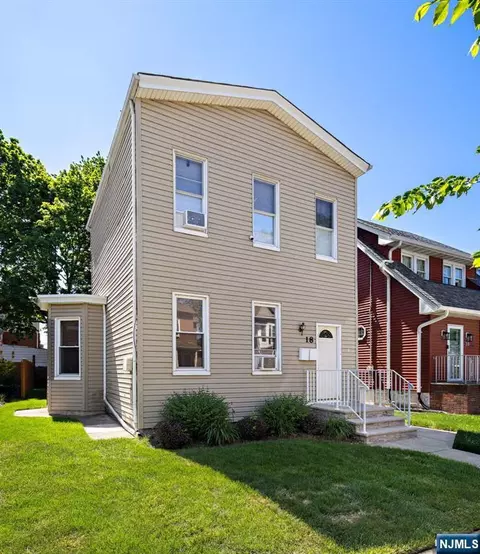 18 Lincoln Pl, East Rutherford, NJ 07073