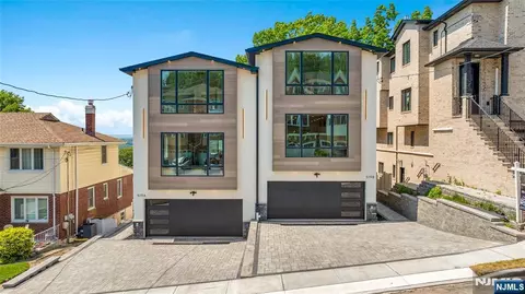 519 E 4th St #B, Palisades Park, NJ 07650