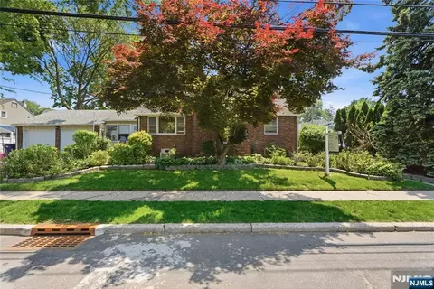 34 Rowland Ave, Hackensack, NJ 07601