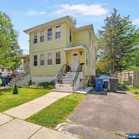 326 Howland Ave, Englewood, NJ 07631