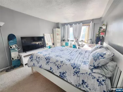 Bedroom - 307 Prospect Ave #4D, Hackensack, NJ 07601 photo 4 of 5