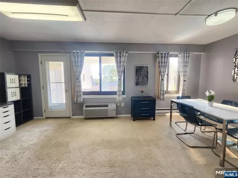 Living - 307 Prospect Ave #4D, Hackensack, NJ 07601 photo 5 of 6