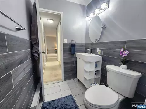 Entry Way - 307 Prospect Ave #4D, Hackensack, NJ 07601 photo 5 of 5