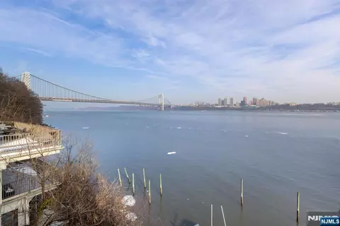 27 Shore Rd, Edgewater, NJ 07020 photo 20