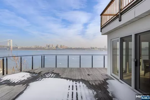 27 Shore Rd, Edgewater, NJ 07020 photo 15