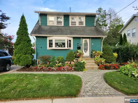 75 Franklin Ave, Bergenfield, NJ 07621