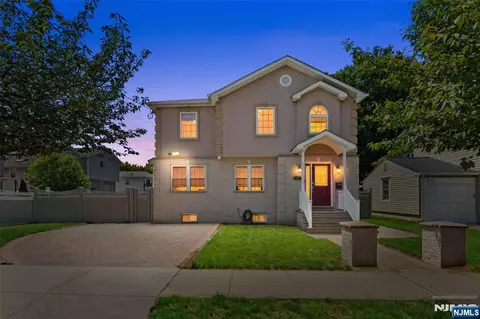 13 Ogden Rd, Belleville, NJ 07109
