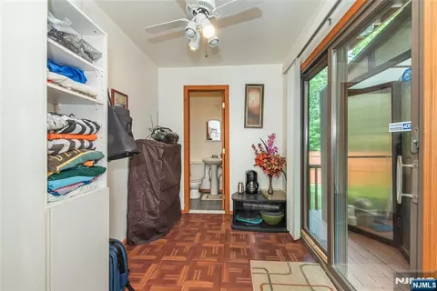 Entry Way - 12 Abbott Rd, Wayne, NJ 07470 photo 2 of 2