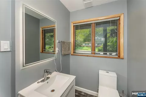 Bath - 12 Abbott Rd, Wayne, NJ 07470 photo 1 of 8