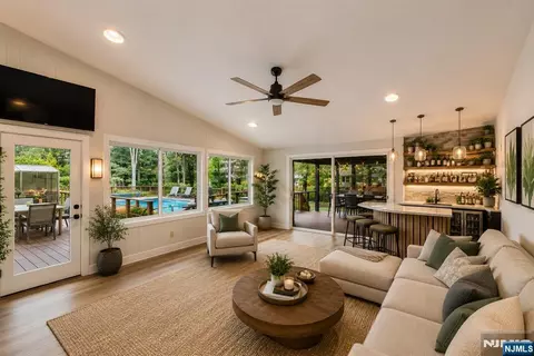 Living - 12 Abbott Rd, Wayne, NJ 07470 photo 3 of 3