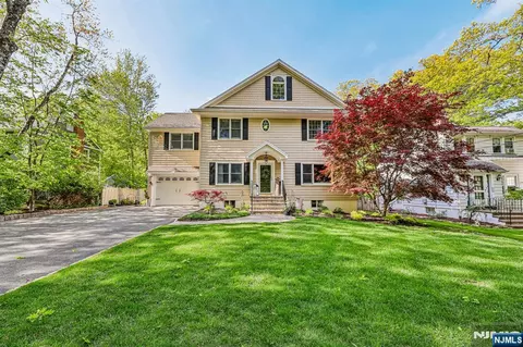 129 Woodland Ave, Ramsey, NJ 07446