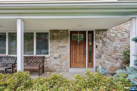 Exterior - 123 Midwood Rd, Paramus, NJ 07652 photo 3 of 12