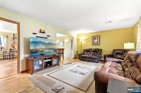 Living - 123 Midwood Rd, Paramus, NJ 07652 photo 3 of 3