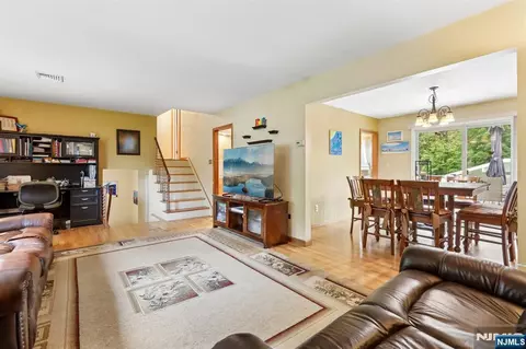 Other - 123 Midwood Rd, Paramus, NJ 07652 photo 4 of 9