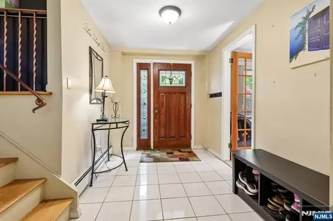 Entry Way - 123 Midwood Rd, Paramus, NJ 07652 photo 2 of 5