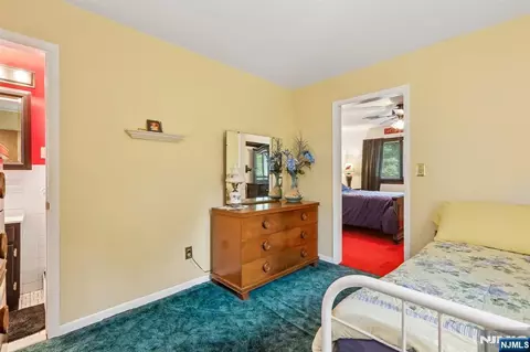 Bedroom - 123 Midwood Rd, Paramus, NJ 07652 photo 7 of 7