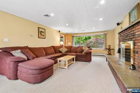 Living - 123 Midwood Rd, Paramus, NJ 07652 photo 1 of 3