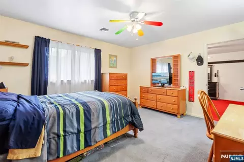 Bedroom - 123 Midwood Rd, Paramus, NJ 07652 photo 3 of 7