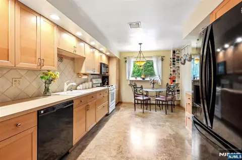 Kitchen - 123 Midwood Rd, Paramus, NJ 07652 photo 1 of 2