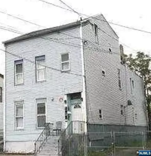 256 Van Houten St, Paterson, NJ 07501