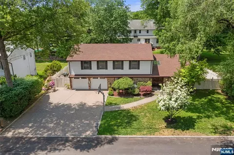 View/Area - 22 Kendrick St, Paramus, NJ 07652 photo 2 of 4
