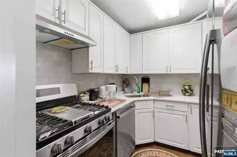 Kitchen - 235 Prospect Ave #10H, Hackensack, NJ 07601 photo 1 of 1