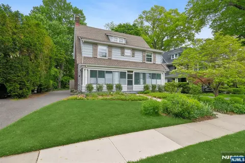 14 Holland Ter, Montclair, NJ 07042