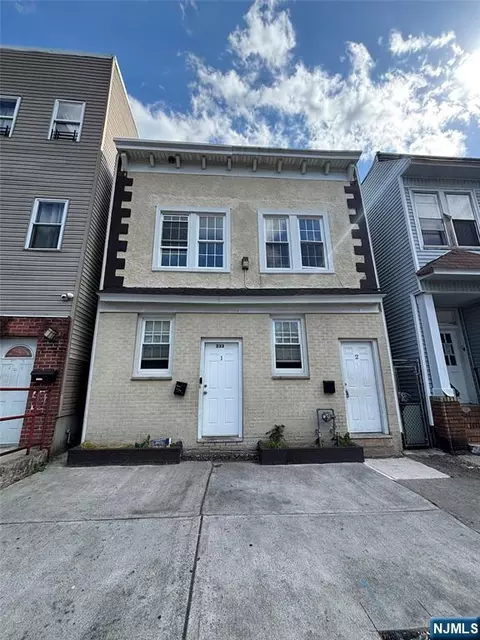 233 Rhode Island Ave, East Orange, NJ 07018