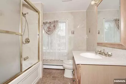 Bath - 96 Wilson Ave, Wayne, NJ 07470 photo 4 of 7