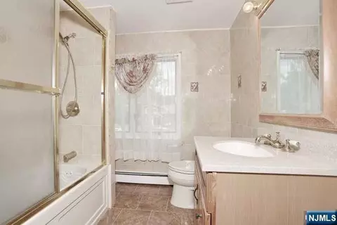 Bath - 96 Wilson Ave, Wayne, NJ 07470 photo 4 of 7