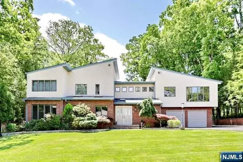 96 Wilson Ave, Wayne, NJ 07470