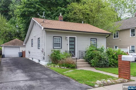 345 Rutherford Ave, Franklin, NJ 07416