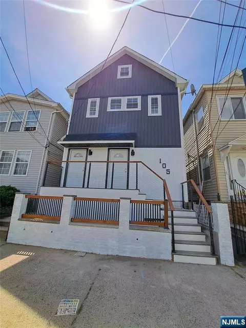 105 10th St, Passaic, NJ 07055