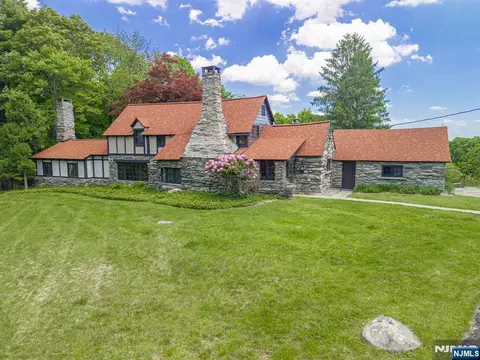 943-947 Middleville, Newton, NJ 07860