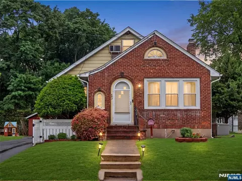 643 Stockton St, New Milford, NJ 07646