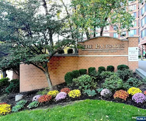 100 Old Palisade Rd #1516, Fort Lee, NJ 07024