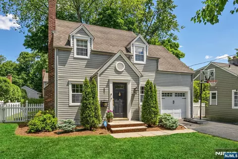 451 Bogert Ave, Ridgewood, NJ 07450