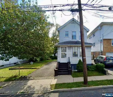 76 Hamilton Ave, Lodi, NJ 07644
