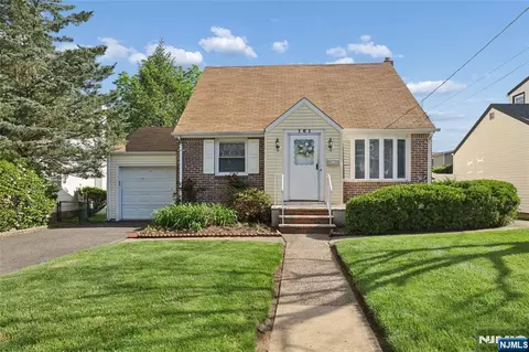 161 Baker Ave, Bergenfield, NJ 07621