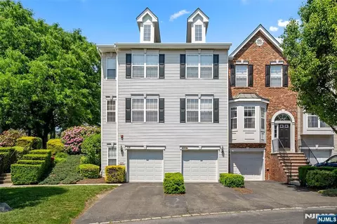 537 Coventry Dr #5038, Nutley, NJ 07110