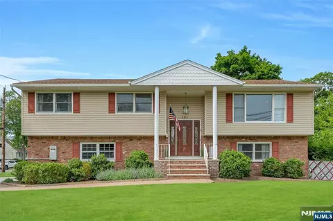 157 Harriot Ave, Harrington Park, NJ 07640