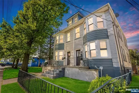 183 Bergen Tpke, Ridgefield Park, NJ 07660