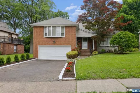 585 W Englewood Ave, Teaneck, NJ 07666