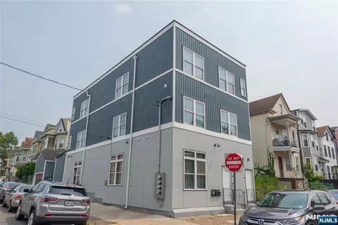 59 Mercer St, Paterson, NJ 07524