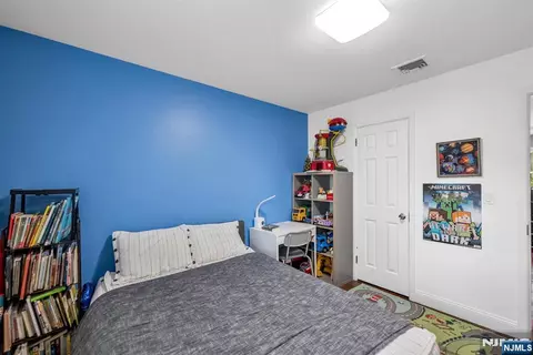Bedroom - 364 Knickerbocker Rd, Cresskill, NJ 07626 photo 9 of 9