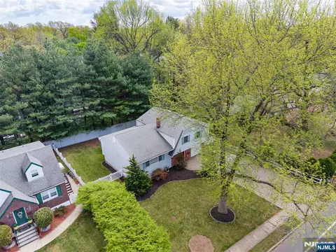 View/Area - 364 Knickerbocker Rd, Cresskill, NJ 07626 photo 1 of 2