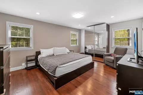 Bedroom - 364 Knickerbocker Rd, Cresskill, NJ 07626 photo 1 of 9