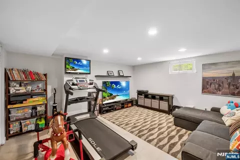 Other - 364 Knickerbocker Rd, Cresskill, NJ 07626 photo 9 of 12
